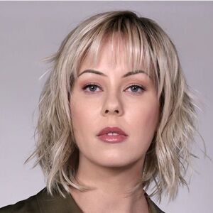 NWT Belle Tress Broadway wig in Milkshake Blonde-R